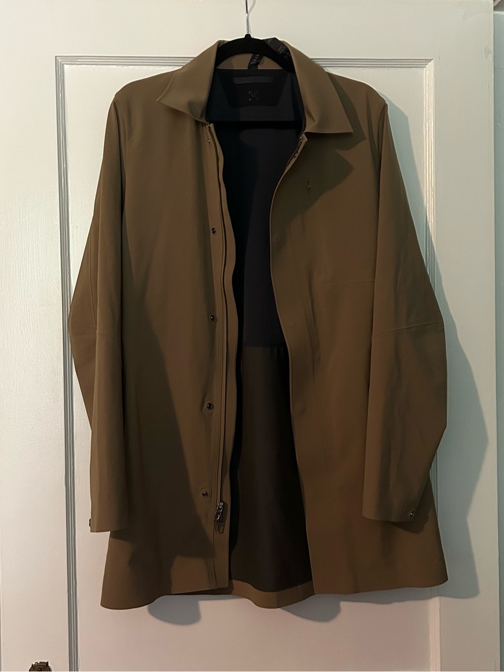 Lululemon men’s dark khaki trench coat